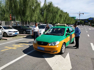 楊凌示范區(qū)開展出租車計價器專項(xiàng)檢查 維護(hù)市場秩序保障乘客權(quán)益